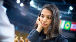 female irani chess player